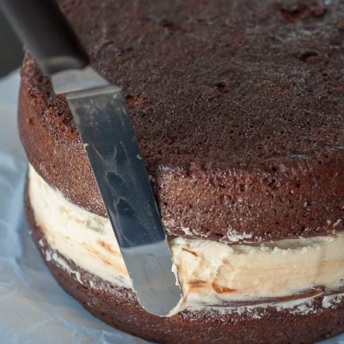 image showing how to smooth filling in ding dong cake