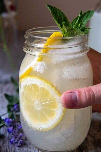 cropped-vodka-lemonade-2.jpg