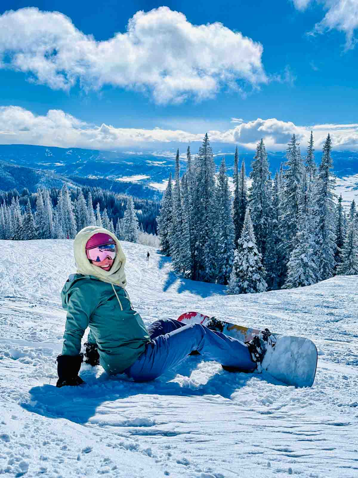 melissa erdelac on a snowboard